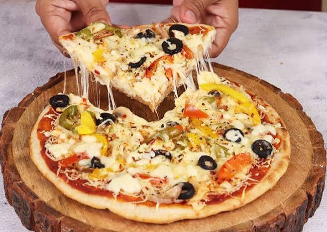 Veg. Pizza